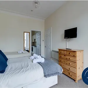 45 The Square Apartment Scarborough